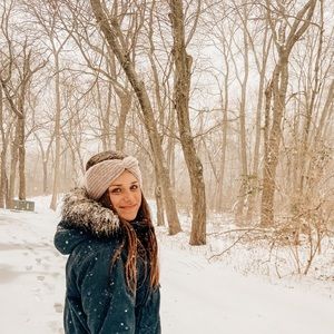 Meet your Posher, Dara